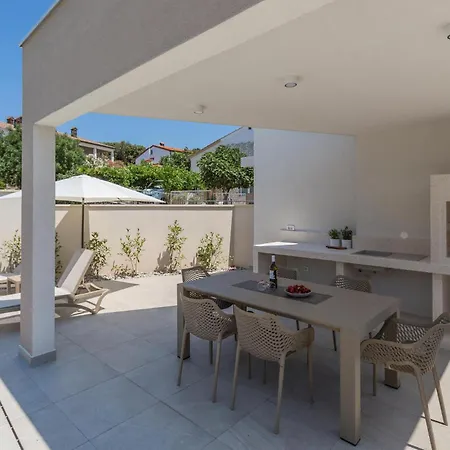 Awesome In With Kitchen *